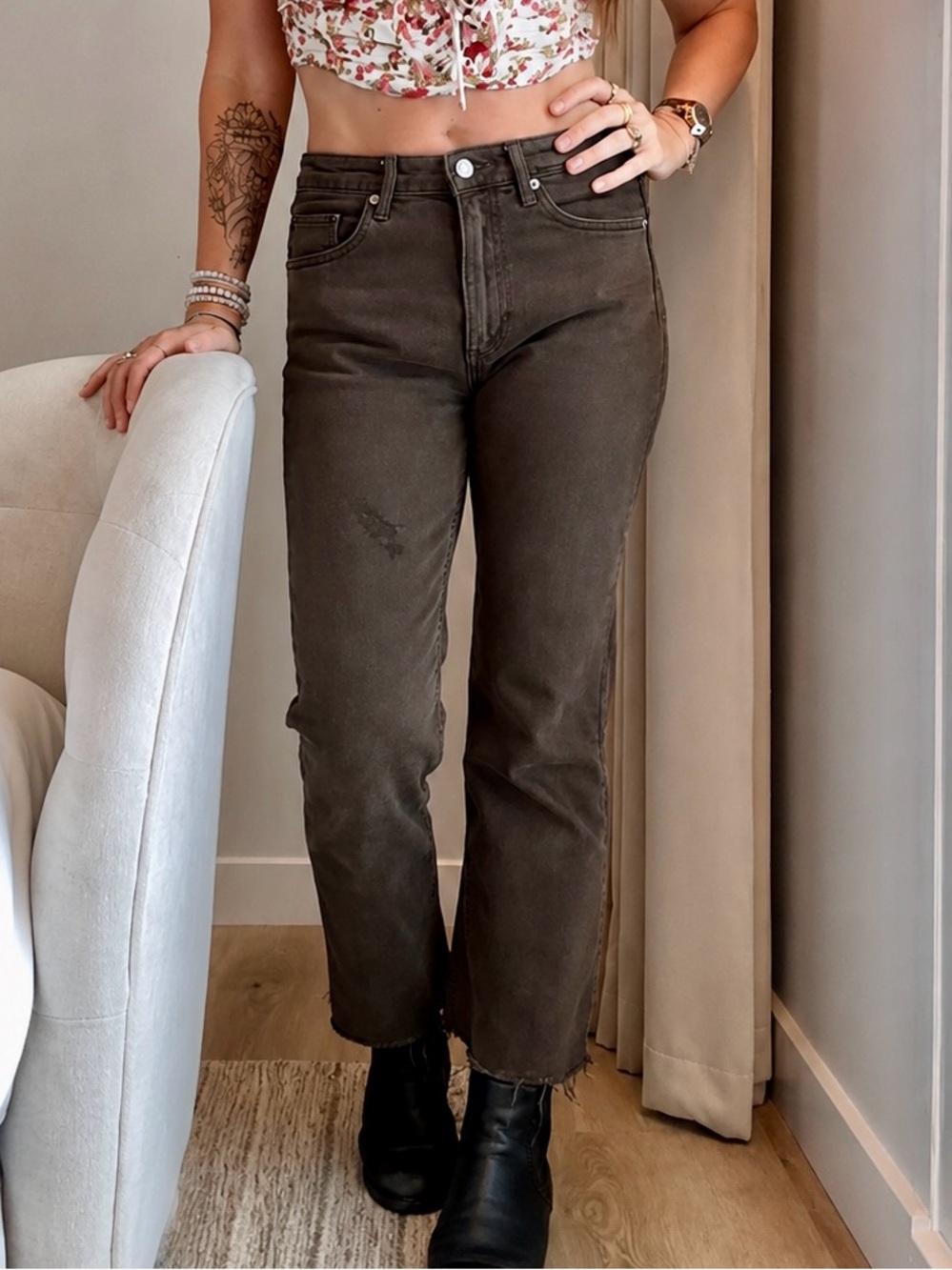 Zara Washed Brown Cropped Ankle Jeans. Size US 6